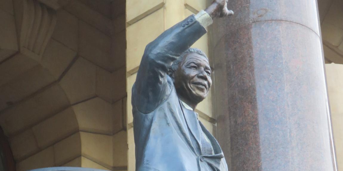 Mandela Kapkaupunki patsas Kuva Tapio Siirilä