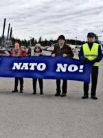 Mielenosoitus Rovaniemella Natoa vastaan.