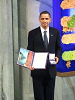 Obama saa Nobelin rauhanpalkinnon Oslossa 2009.