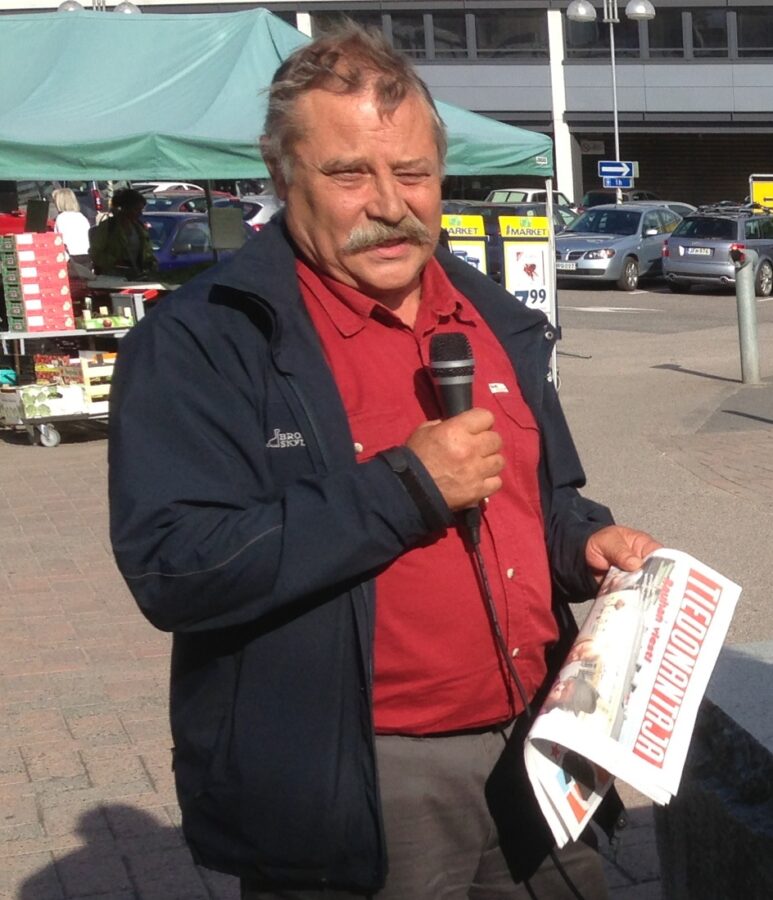 SKP:n varapuheenjohtaja metallimies Pauli Schadrinin mielestä Tiedonantaja-festivaalin kaltaiset Ay- seminaarit ovat erittäin tärkeä osa työväestön edunvalvontaa ja yleensä viesti niistä kyllä tavoittaa päättäjät.