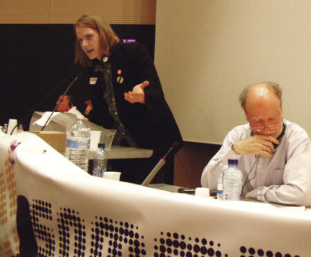 Blogistimme puhumassa Brysselissa Vaihtoehtoisessa huippukokouksessa.