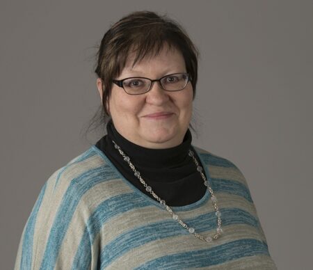 Heli Pohjanhovi:"On pyrittävä kohti 6-tuntista työpäivää ja 30-tuntista työviikkoa ansiotasoa alentamatta".