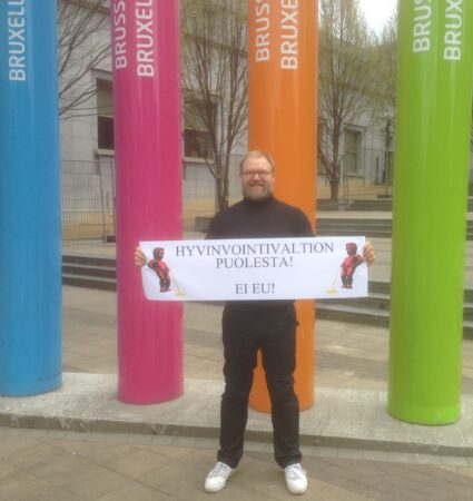 JP Väisänen:"Vaikeuksissa olevat Euroopan valtiot on vapautettava veloista ja kriisin aiheuttaneet finanssikeinottelijat on laitettava maksajiksi."