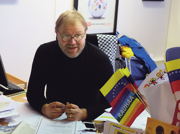 JP Väisänen:"Itsepuolustuksen ymmärrän mutta liput ja sakot pitää jatkossakin voida kirjoittaa ilman fyysistä voimankäyttöä