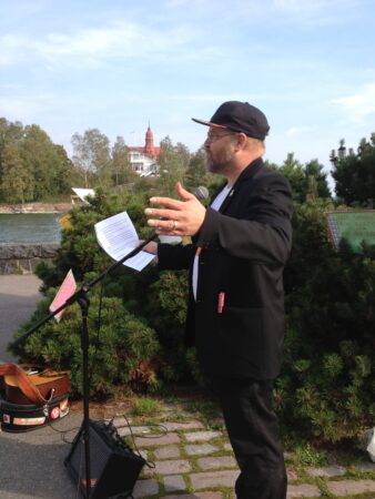 JP Väisäsen on esittänyt kulttuuri- ja kirjastolautakunnassa kulttuurin ja kirjaston määrärahojen nostoa.