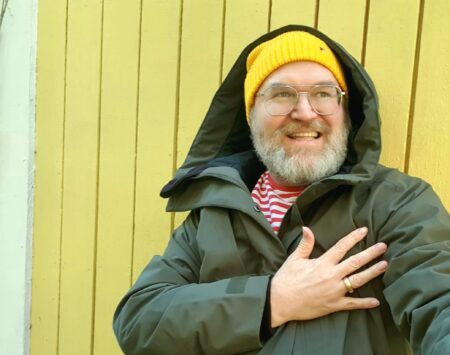 JP (Juha-Pekka) Väisänen on Suomen kommunistisen puolueen puheenjohtaja