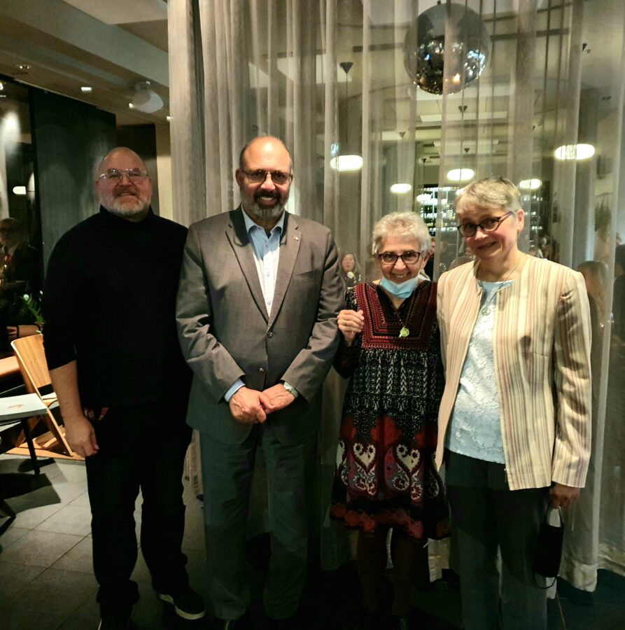 SKP:n rauhanryhmän Mervi Grönfors tapasi Palestiinan suurlähettilään