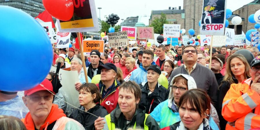 Stop-mielenosoitus keräsi ay-liikkeen vastustamaan Sipilän leikkauslinjaa. Millaisia mielenosoituksia on luvassa syksyn ja kevään aikana?