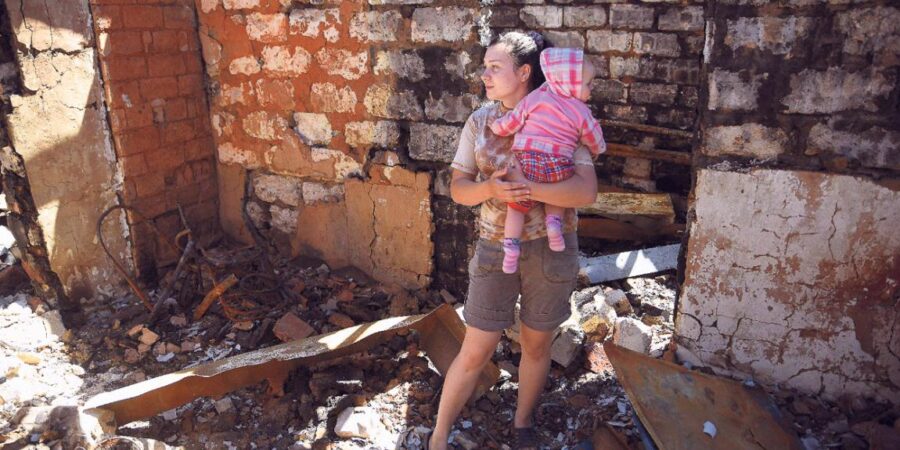 Äiti ja lapsi Donetskissa