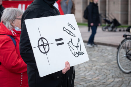 Ei Natolle mielenosoitus Helsinki 15.5.2022 Kuva Emma Grönqvist