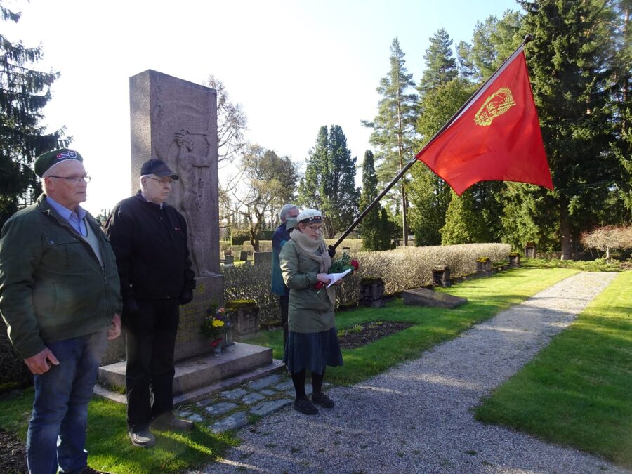 Kunniakäynti Malmin hautausmaalla vappuna 2023 puhe Katja Wallin