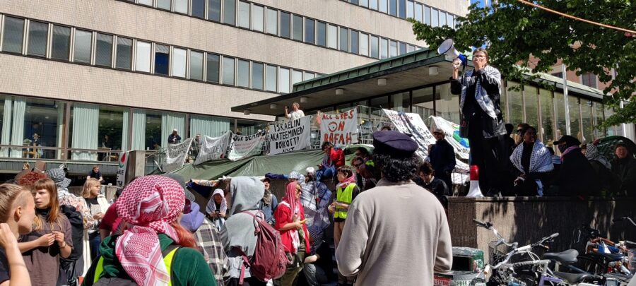 Palestiina tukimielenosoitus Helsinki Porthania 12.6.24 Kuva Toivo Koivisto