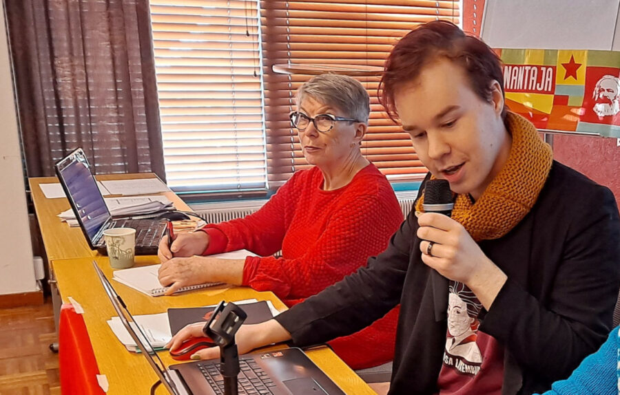 Liisa Taskinen ja Jiri Mäntysalo vetivät kokousta 4.2.2023 Lahdessa.