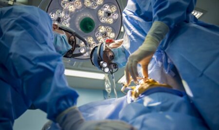 Leikkaushoitoa vai leikkauksia hoitoresursseista?